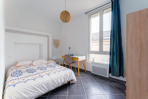 Bed, Bedroom