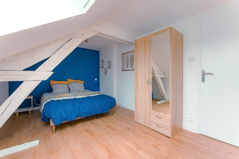 Bed, Bedroom