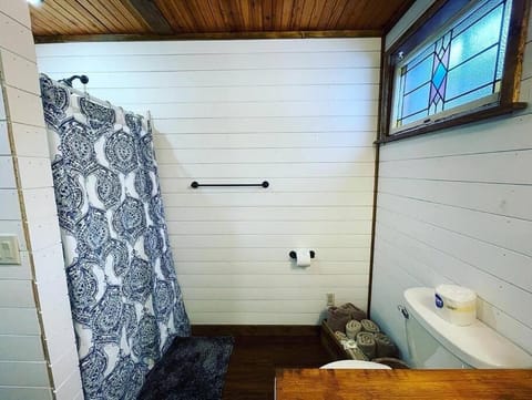 Eagle Crest cabin, White river view with hottub Cabin in Eureka Springs