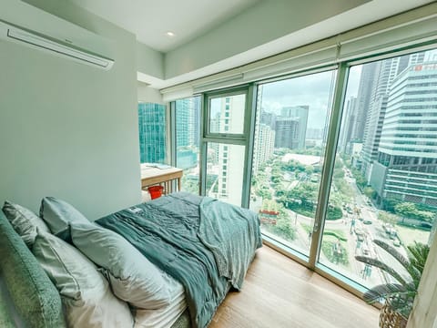 Bed, Bedroom, City view, City view