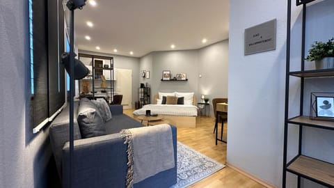 Photo of the whole room, Seating area