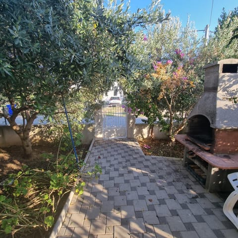 Day, BBQ facilities, Garden, Garden view