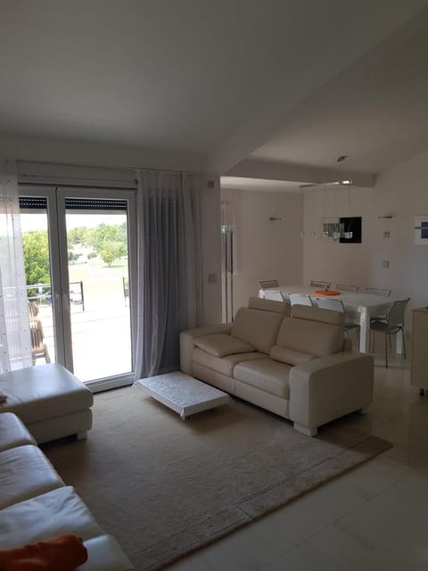 Apartments Fontana Zambratija Apartment hotel in Istria County