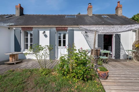 Patio, Garden, Garden view