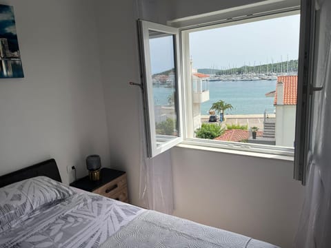 Day, View (from property/room), Balcony/Terrace, Bedroom, Sea view