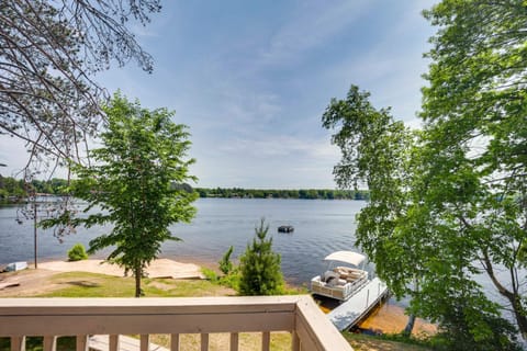 Lakefront Wisconsin Getaway with Kayak and Boat Dock! House in Wisconsin