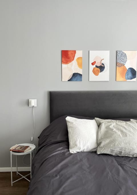 Bed, Decorative detail, Bedroom
