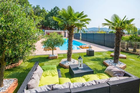 Patio, Pool view, Swimming pool