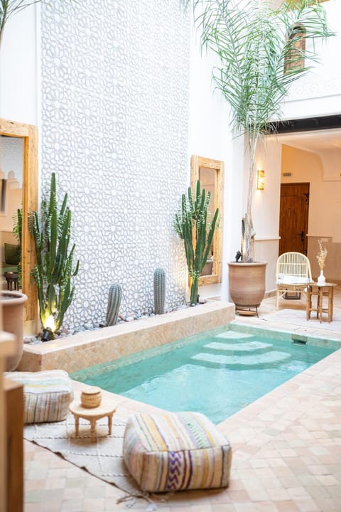 Property building, Swimming pool