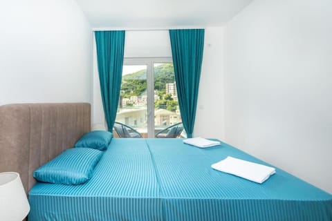 TwoBedroom lux apartment +garage Apartment in Budva