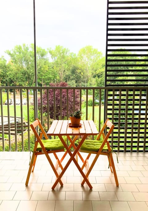 Balcony/Terrace, Garden view