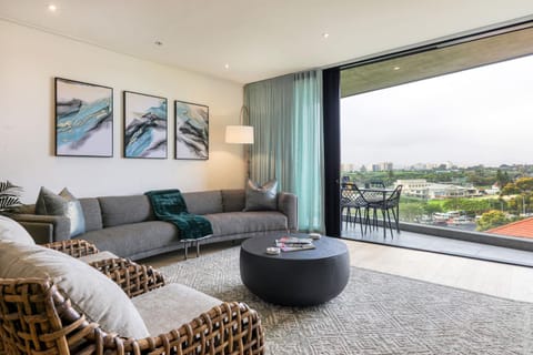 View (from property/room), Balcony/Terrace, Living room, Seating area