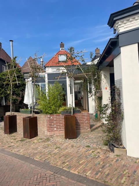 Property building, Garden view
