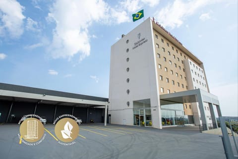 Facade/entrance, Parking