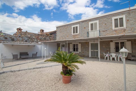 SA DOMU DE S'ORTU House in Bari Sardo