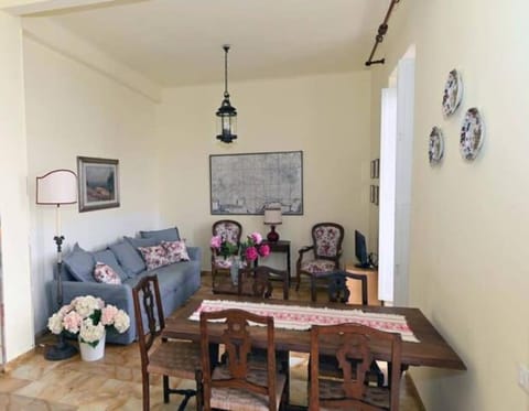 Alassio prima collina spaziosa casa vista mare per 10 persone Apartment in Liguria