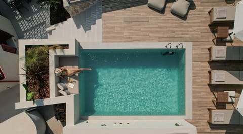 Day, Pool view, Swimming pool, sunbed