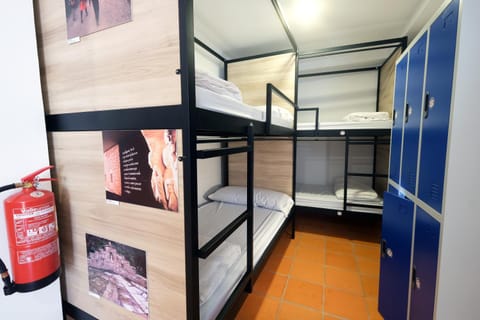 Bed, Bedroom, bunk bed