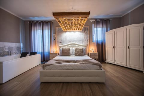 Hot Tub, View (from property/room), Bedroom