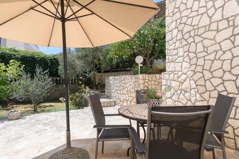 Seating area, Garden view