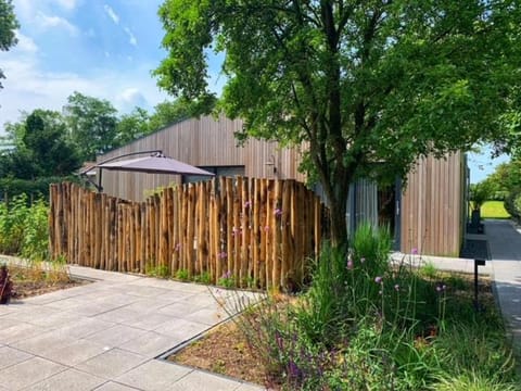 Property building, Garden