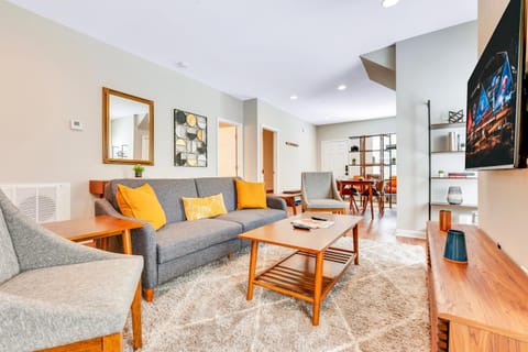 Living room, Seating area