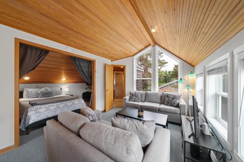 Stargazer MCA#251 House in Manzanita