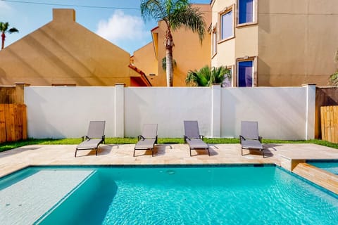 Carolyn's Beach House Bliss House in South Padre Island