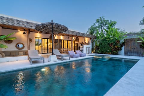 Property building, Seating area, Swimming pool