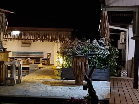 Night, Lounge or bar