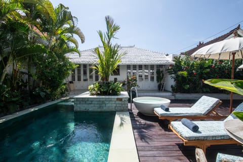 Pool view, Swimming pool