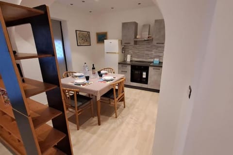 Casina Dani Apartment in La Spezia