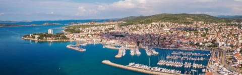 Day, Natural landscape, Bird's eye view, City view