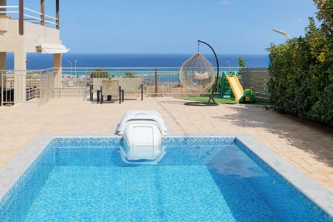 Sea view, Swimming pool