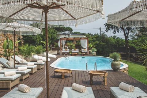Day, Natural landscape, Garden, Balcony/Terrace, Garden view, Pool view, Swimming pool, Swimming pool, sunbed