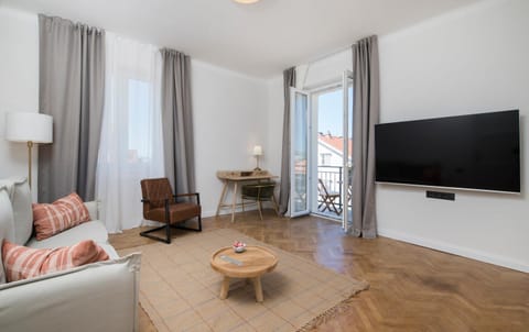 Luxury Apartments Bella - Split Centre w Free Parking Apartment in Split