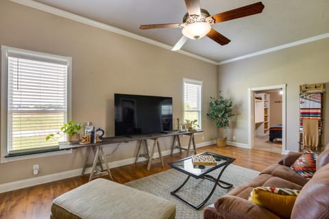 Charming Oklahoma Escape Near Beaches and Golfing! House in Oklahoma