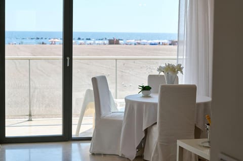 Natural landscape, View (from property/room), Dining area, Sea view