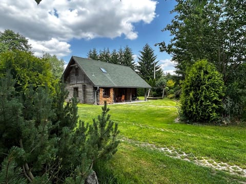 Property building, Day, Natural landscape, Garden, Garden view