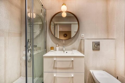 Appartement neuf centre ville et plage à proximité Apartment in Saint-Raphael