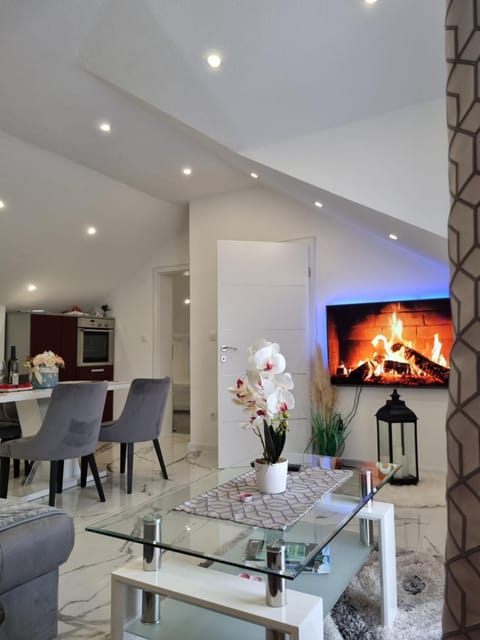 Luxury Apartment Megy Apartment in Lika-Senj County