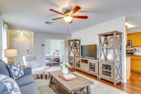 Fenced Yard and Patio Family Home in Round Rock House in Round Rock