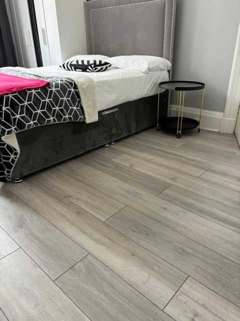 Grange Lone entire apartment with two double beds Apartment in Edinburgh