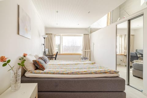 Helsinki, Private free parking, super easy to city centre and airport Apartment in Helsinki