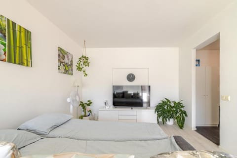 Helsinki, Private free parking, super easy to city centre and airport Apartment in Helsinki
