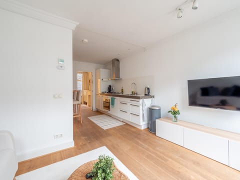 Coffee/tea facilities, Kitchen or kitchenette, dishwasher, pet friendly, stove