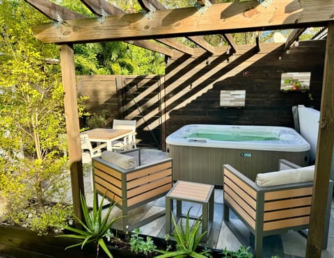 Hot Tub, Balcony/Terrace