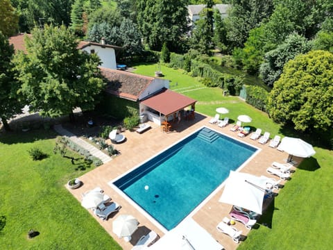 Property building, Swimming pool