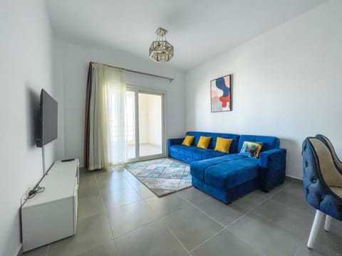Communal lounge/ TV room, TV and multimedia, Seating area