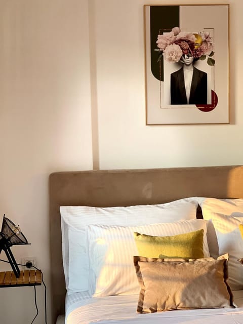 Bed, Decorative detail